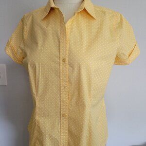 Liz Claiborne Short Sleeve fitted Button Up Women's shirt Size Small